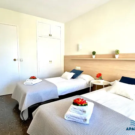 Apartbeach Murillos Centricos Climatizados Y Piscinas