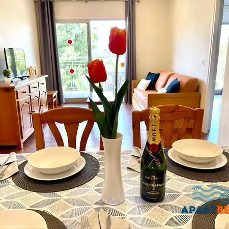 Apartbeach Murillos Centricos Climatizados Y Piscinas