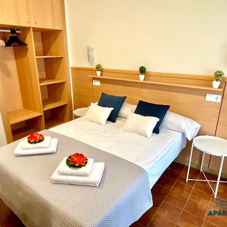 Apartbeach Murillos Centricos Climatizados Y Piscinas